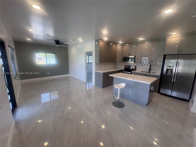 Foto del edificio - 2048 NW 99th Terrace