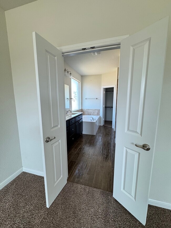 Foto del edificio - 9228 Pepper Grass Dr