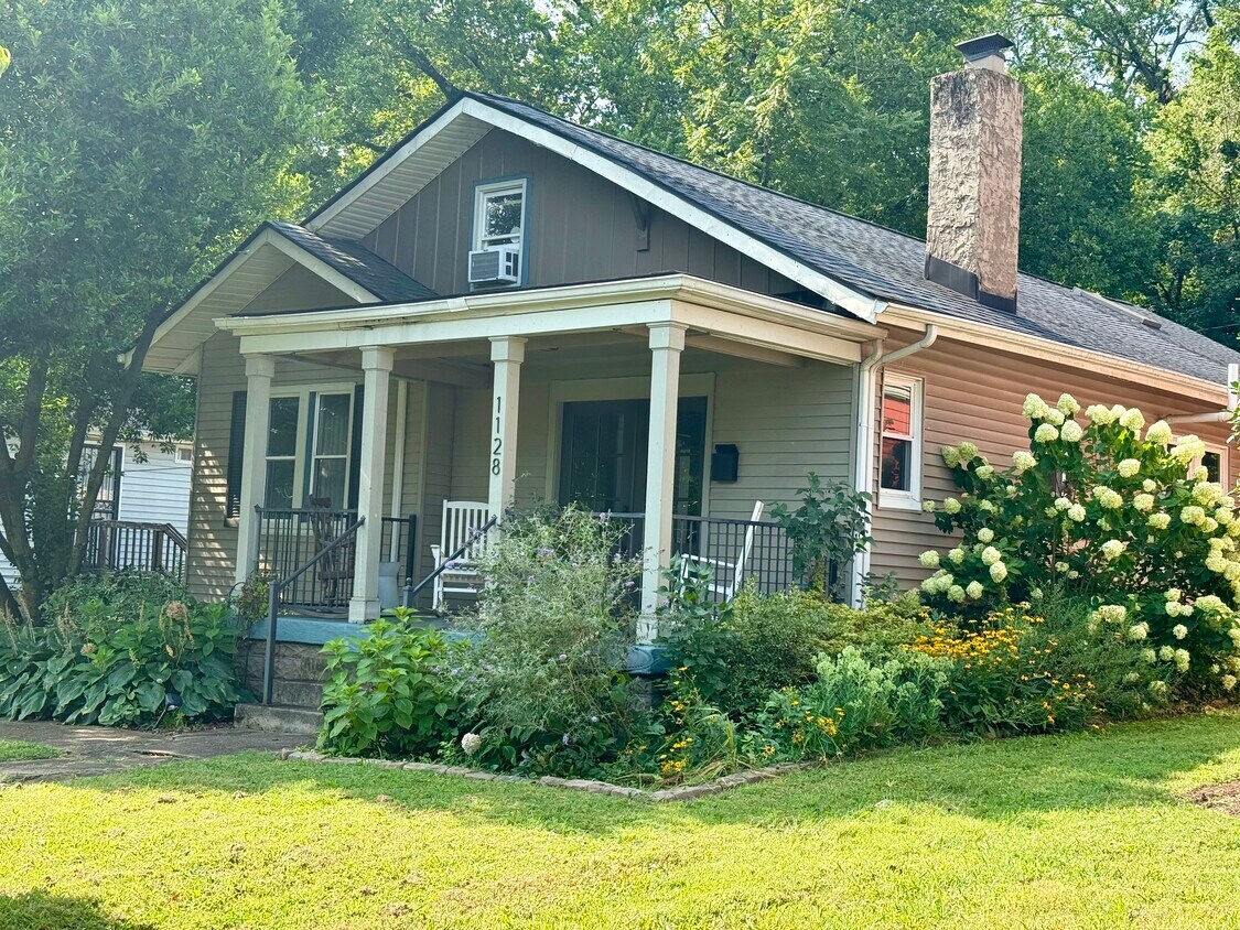 Photo - 1128 Granada Ave (Nashville, TN)