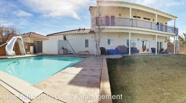 Foto del edificio - 4 br, 4 bath House - 134 W Javis Ave