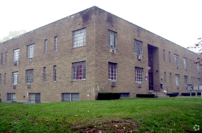 Building Photo - Claridge Bell