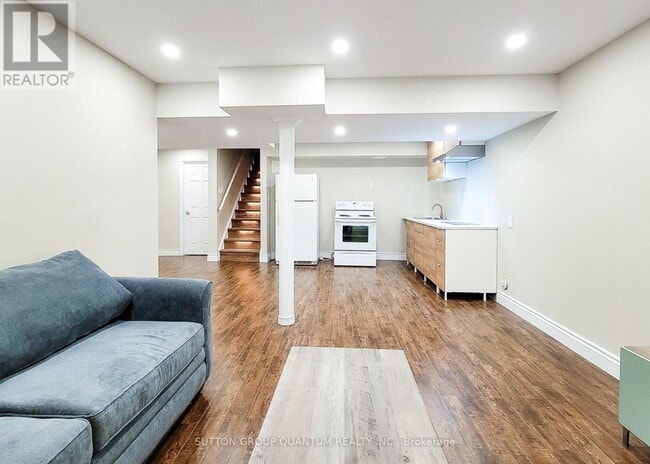 Building Photo - 320 Leiterman Dr