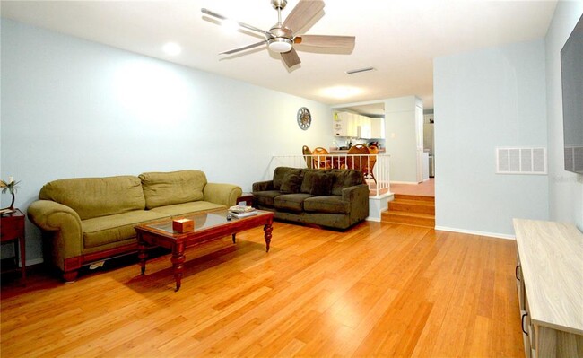Foto del edificio - 705 W VENICE Ave