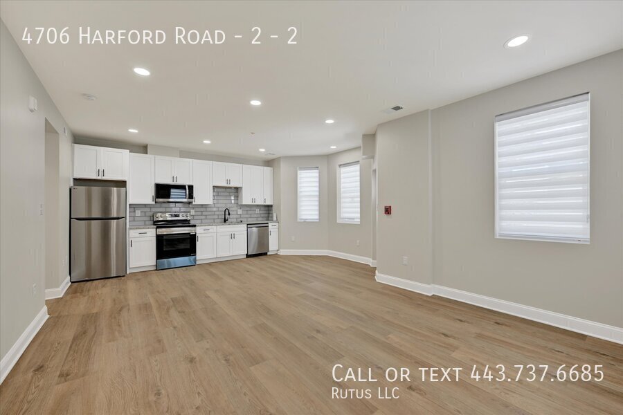 Foto principal - 4706 Harford Rd