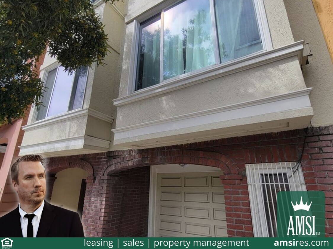 Primary Photo - $2200 Secluded 1 Bed / 1 Bath charmer w-pa...