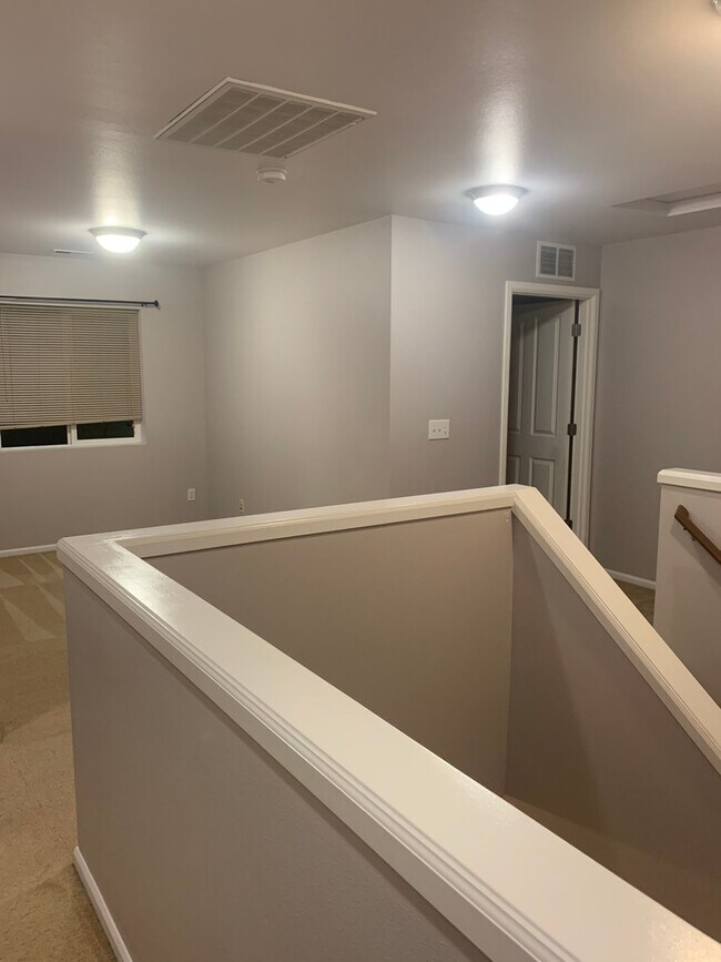 Building Photo - Beautiful 3+ Bedroom, 2.5 Bath Home in Fife!
