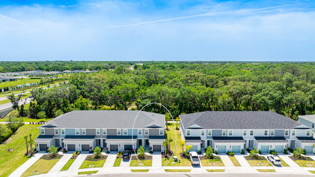 Foto del edificio - 8423 Canyon Creek Trail