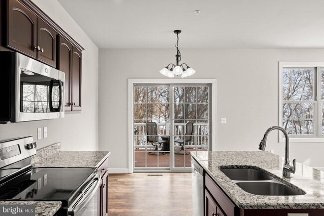 Building Photo - 140 Sage Blvd