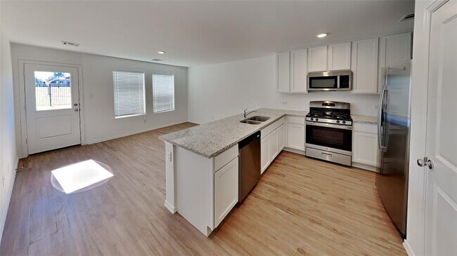 Foto del edificio - 1840 Wolford Wy