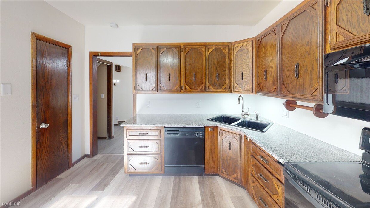 Foto principal - 3 br, 1.5 bath House - 509 N 10th St