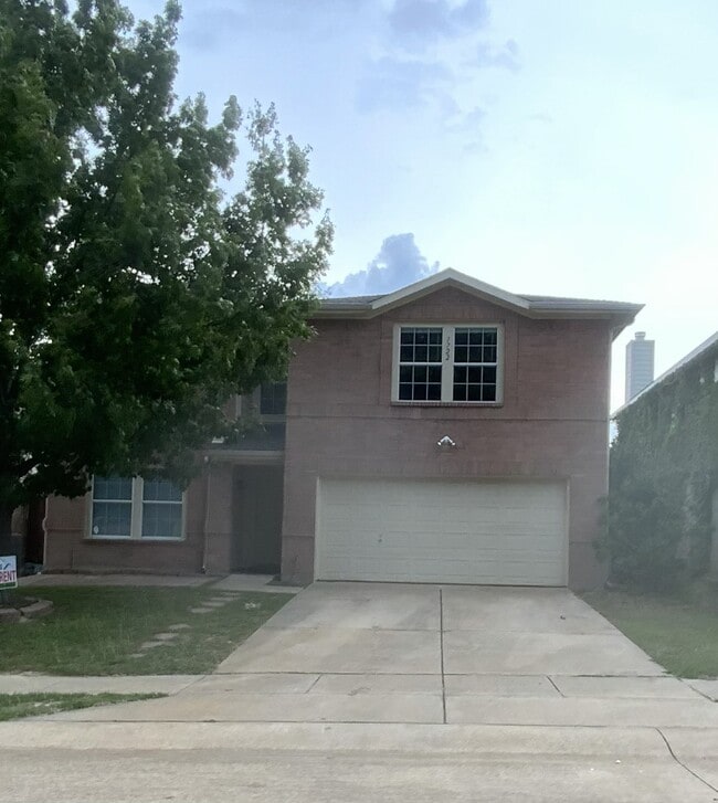 Building Photo - 1722 Willow Way