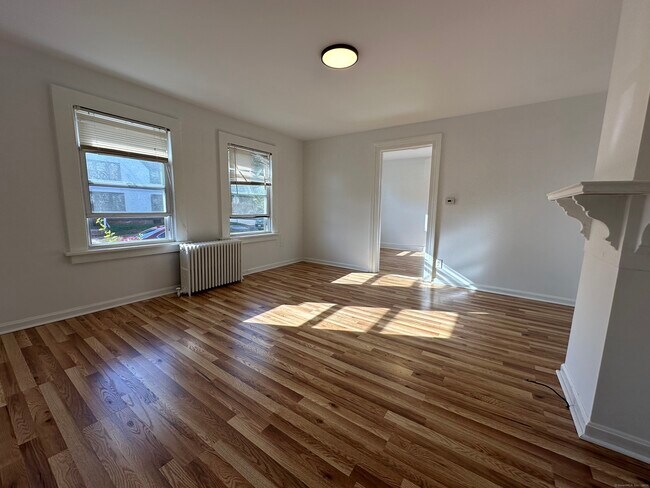 Building Photo - 39 Rogers St