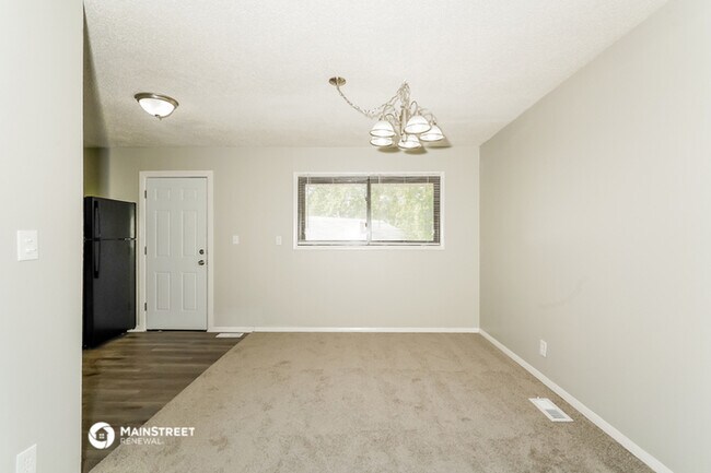 Building Photo - 3730 Erin Dr
