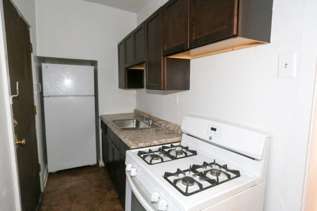 Foto del edificio - 913 W Sunnyside Ave