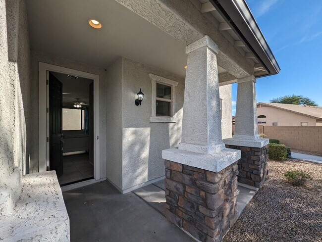 Foto del edificio - 1253 N 166th Ave