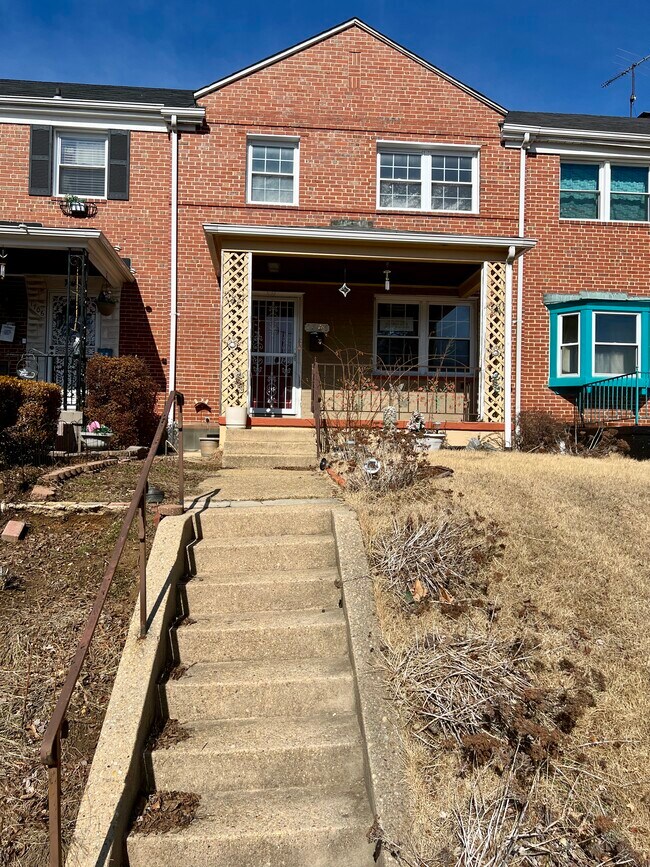 Foto del edificio - 1708 Hartsdale Rd