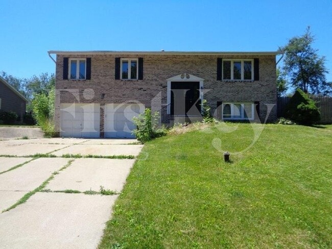 Building Photo - 28577 W High Rd