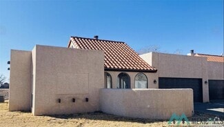 Building Photo - 48 Brentwood Rd