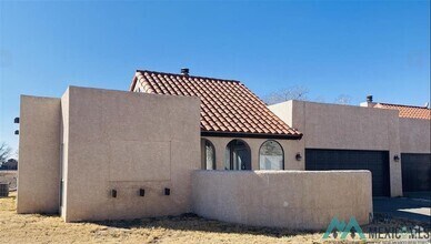 Building Photo - 48 Brentwood Rd