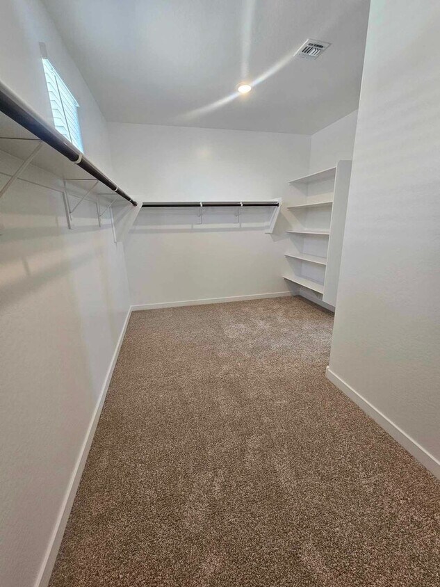 Building Photo - Coming Soon: Brand New 4 bed/3 bath in Haw...