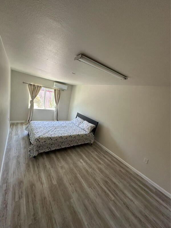 Foto del edificio - 10711 48th St