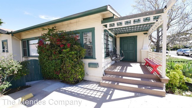 Building Photo - 802-806 Sutter St