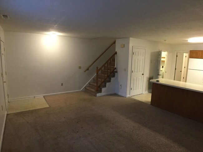 Foto del edificio - Blacksburg, 4BR/ 2.5BA Townhome, Available...