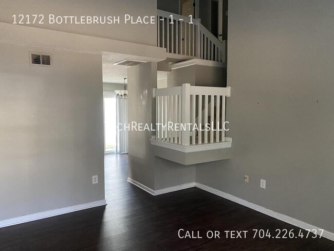 Foto del edificio - 12172 Bottlebrush Pl