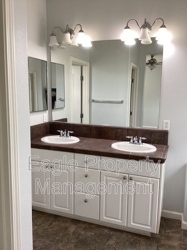 Building Photo - 4991 Madamin Way