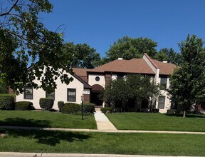Building Photo - 5S470 Scots Dr
