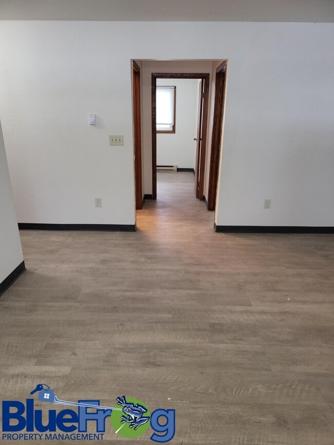 Building Photo - 345 W Bannerman Ave