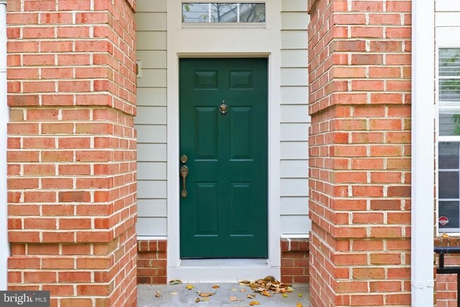 Foto del edificio - 1340 Garden Wall Cir