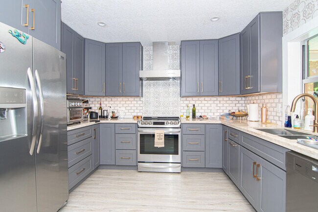 Foto del edificio - 3251 NW 65th St