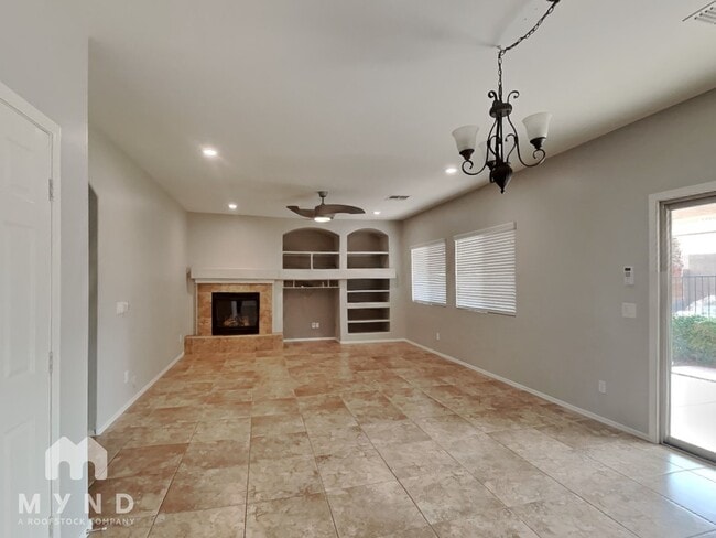 Building Photo - 3009 E Lynx Way