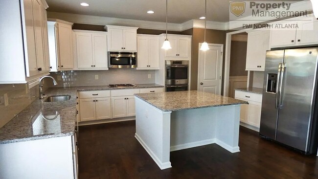 Building Photo - Beautiful model home with  builder upgrades!