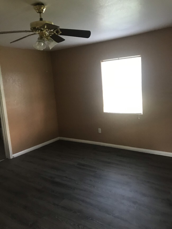 Foto del edificio - 1545 Garden Rd