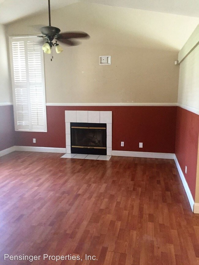 Building Photo - 6212 Green Garden Dr
