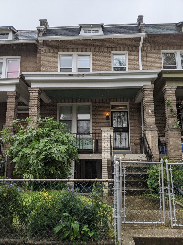 1217 Holbrook St NE Unit 1, Washington, DC 20002 Apartments in