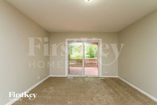 Building Photo - 545 Dalton Ln