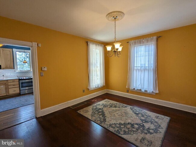 Foto del edificio - 306 N Locust St