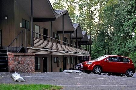 Building Photo - 2 bedroom in Bellevue WA 98006
