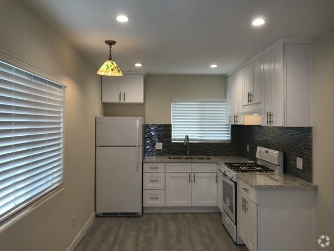 Building Photo - 3387 Manning Ct