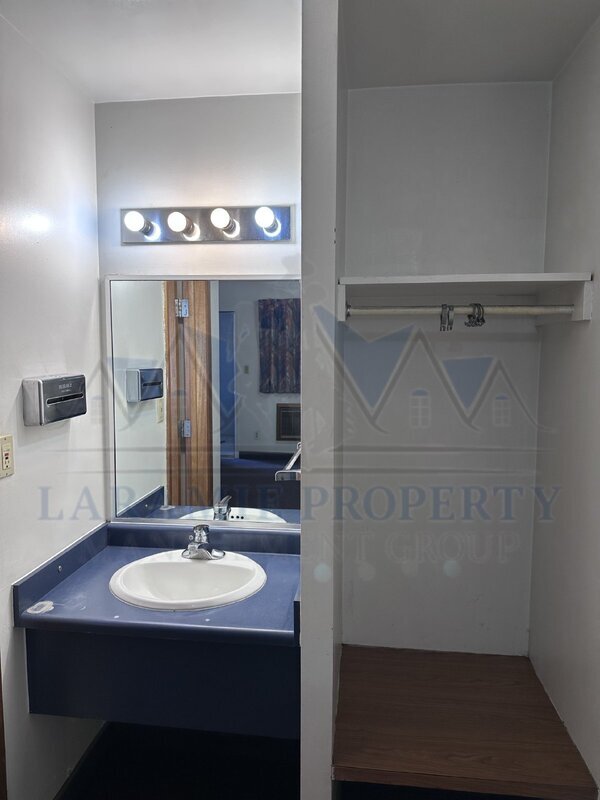 Building Photo - 165 N 3rd St