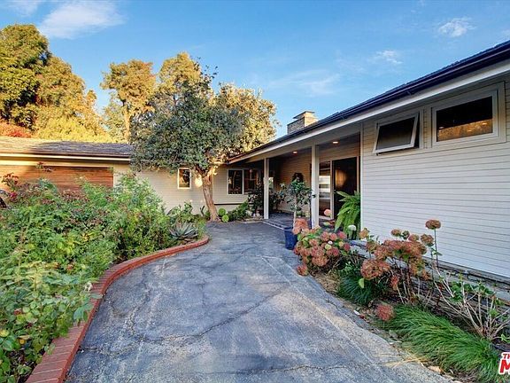 Building Photo - 20773 Big Rock Dr