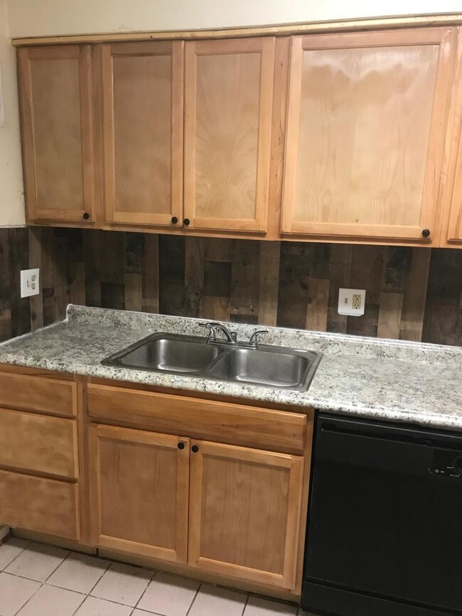 Kitchen2 - 2240 S Patterson Blvd