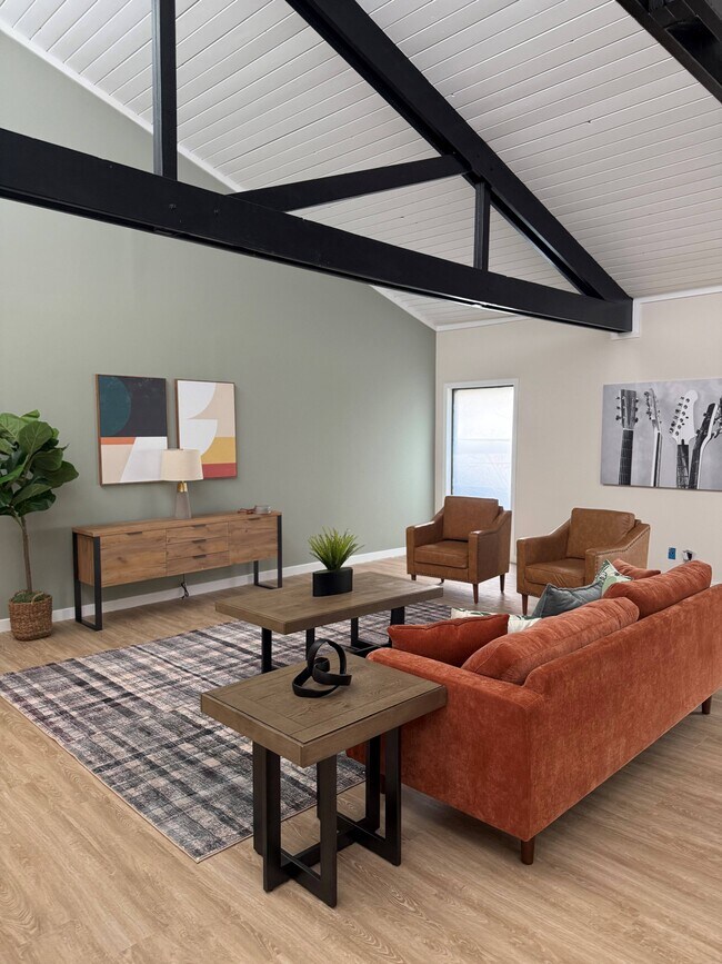 Building Photo - The Retreat at Walnut Creek