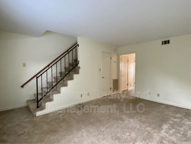 Foto del edificio - 1601 Minglewood Dr
