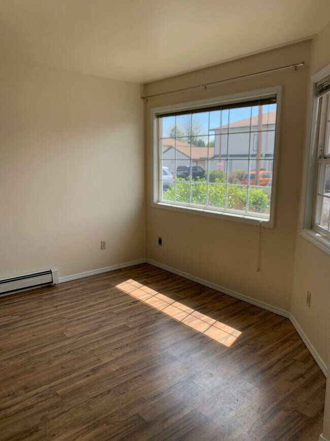 Foto del edificio - 2 Bedroom Condo with Washer/Dryer in Home