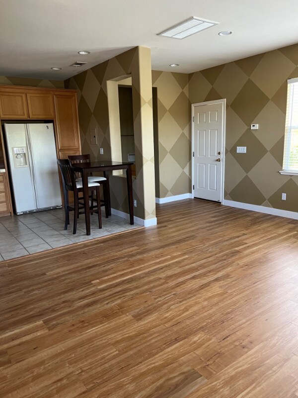 Foto del edificio - 8520 Kern Ave