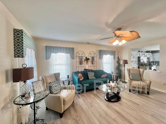 Foto del edificio - 5341 Meryton Park Way